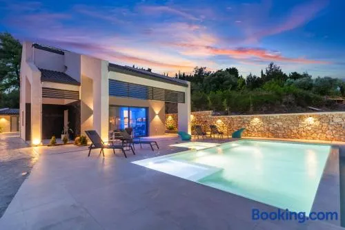 SoHa luxury house - Image 1