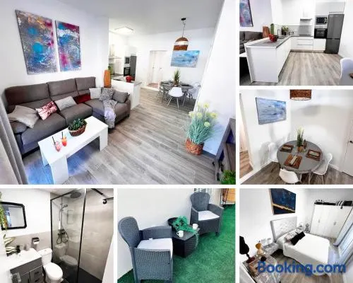 Casa Moderna con Garaje en Rota, cerca de Playa - Image 1