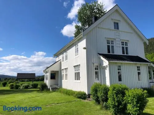 Holandsøya Gård - Image 1