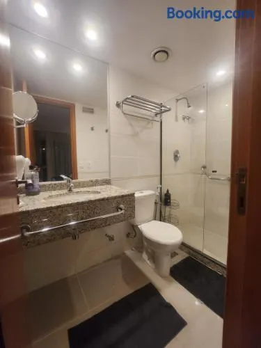 Barra Premium - Image 1