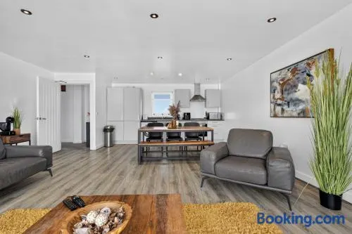 Central Belfast Apartments - Arena Suites - Image 1