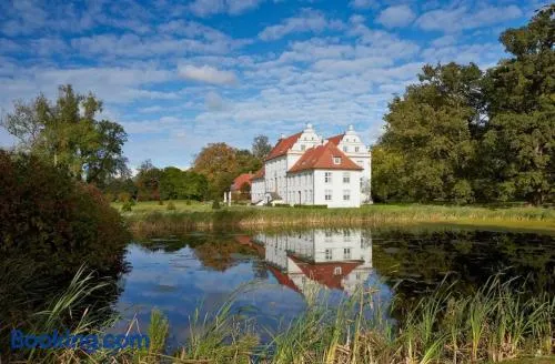 Ferienwohnung Herrenhaus Linker Seitenflügel II - Boldevitzer Rügenkaten - Image 1