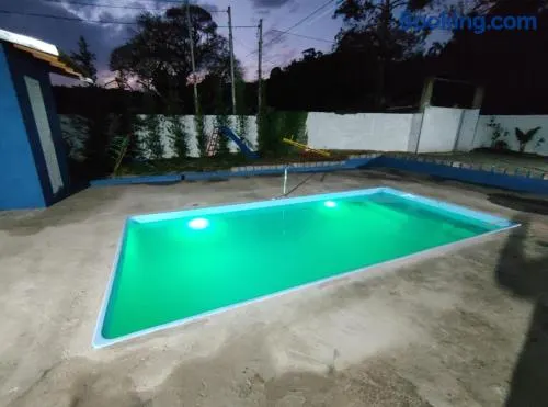 Chácara com churrasqueira e piscina - Image 1