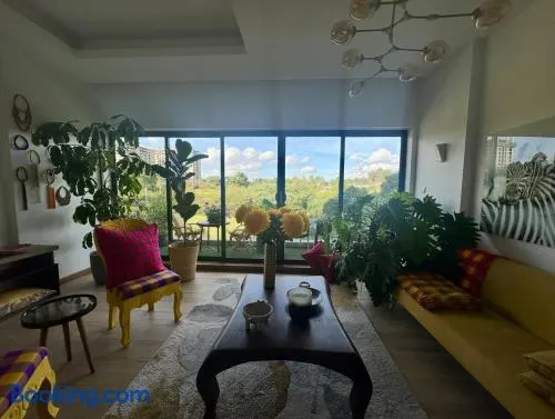 Happy Place Apartment - Image 1