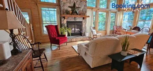 River Bend Escape by Leavetown Vacations - Image 1