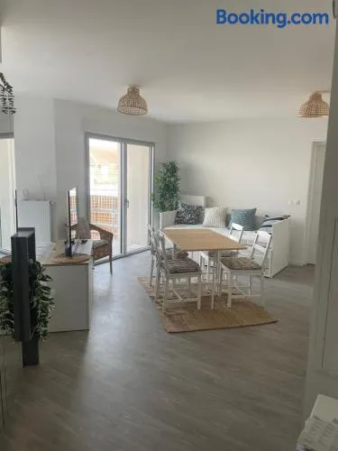 Magnifique appartement neuf à deux pas de la plage - Image 1
