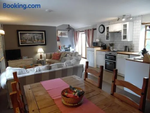 Primrose Cottage - Image 1