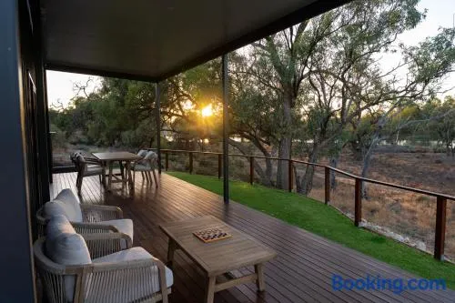 Parcoola Retreats Private Riverfront Escape with Outdoor Bath - Image 1