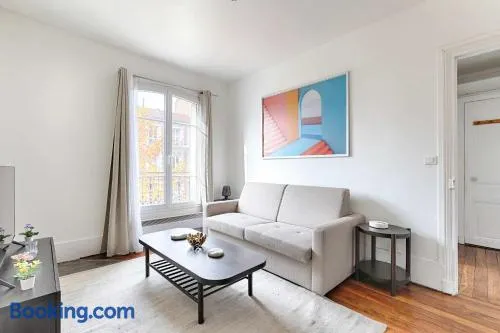 Cosy Studio Asnieres - Image 1