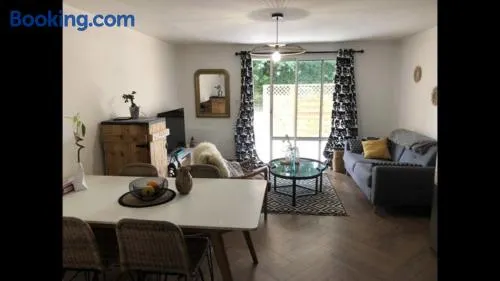 Charmant T2 de 45m2 - parking privé - terrasse- linge inclu- Proche Vannes - Image 1