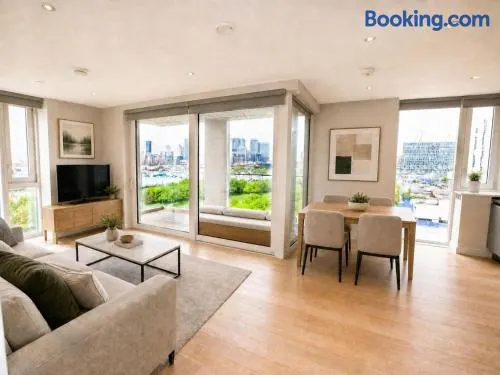 CityScape - Greenwich 2-Bed flat - Image 1