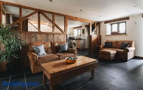 Swallows Nest at Widemouth Bay - 2 bedroom cottage both rooms twin or king - Image 1
