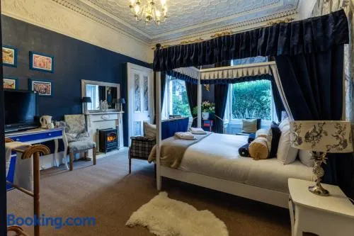East Claremont Guest House - Image 1