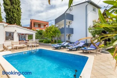 Nature & Sea Holiday Home with Pool - Image 1