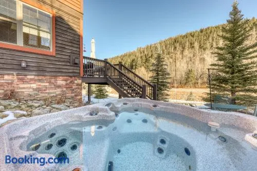 Vista Point Home - Image 1