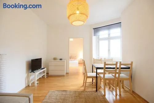 Central Living Apartment 1090 Vienna - Image 1
