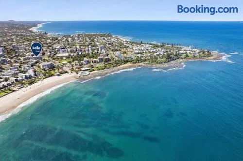 Luxury Beachside on Moreton - Image 1