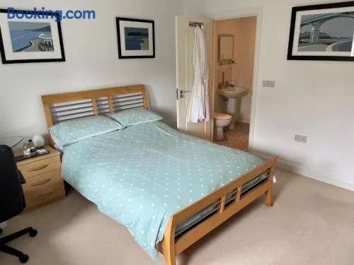 Peterborough, Hampton Vale Lakeside En-Suite Large Double bedroom with great modern facilities - Image 1