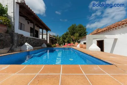 Appartement de vacances avec terrasse, jardin et piscine | Vue mer | Idéal pour le télétravail - Image 1