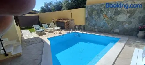 exclusive use swimming pool available from 1May to 30 October - Image 1