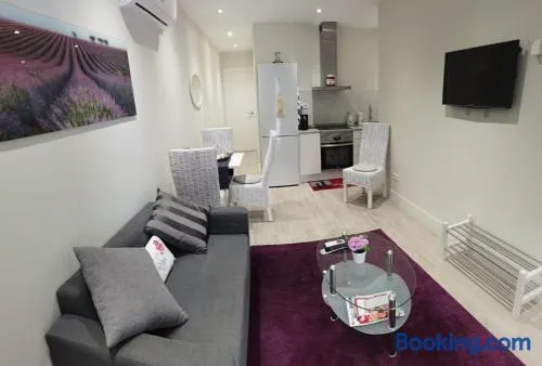 Barcelona, Apartamento de 2 habitaciones. - Image 1