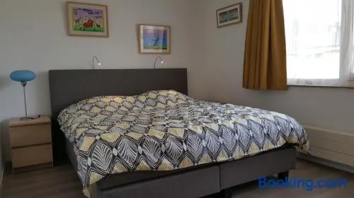 Quiet spacious room - Image 1
