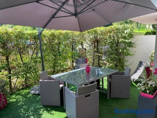 Royal Standing- Terrasse & Parking Privé - Image 1