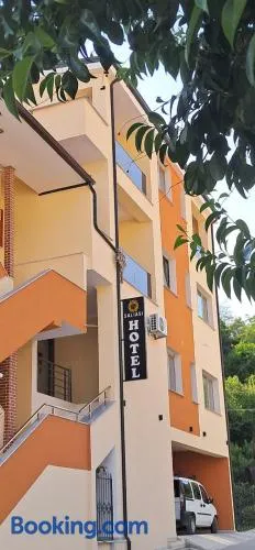 Saliasi hotel&apartament - Image 1