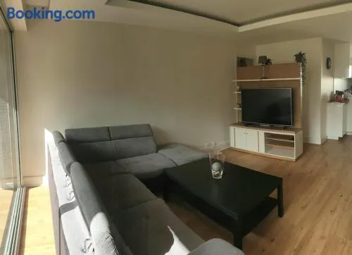 Appartment proche arena et la defense - Image 1