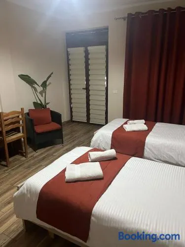 Eljos Hotel - Image 1