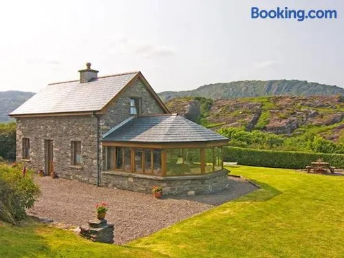 Pate's Cottage - Image 1