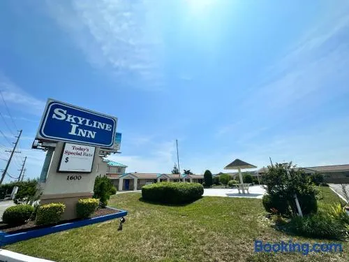 Skyline Inn - Image 1