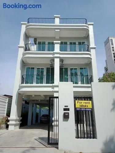 TEAK VILLA - Image 1