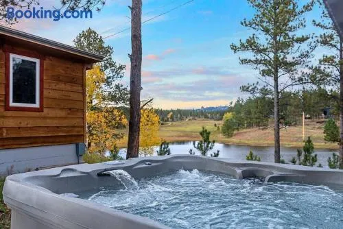Hottub Hideaway: Firepit; Sauna; Views; Wildlife - Image 1