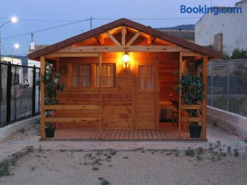 Cabaña de madera - Image 1