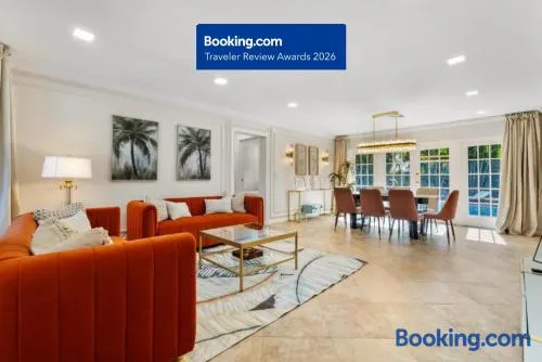 A Slice of Paradise - Bel Air Beach House with Private Pool, 30-35 min to FIFA - Image 1