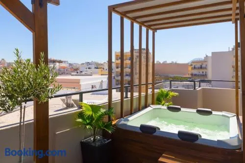 Isola modern loft -private jacuzzi - Image 1