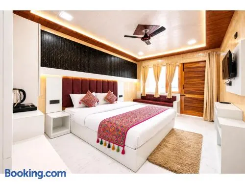 Sangeeta Prime Stay Nainital - Comfortable Rooms , Restaurant & Convenient Parking - Image 1