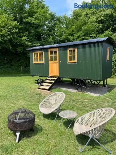 Troytown Farm Shepherds hut - Image 1