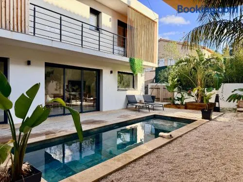 Villa bord de mer avec piscine et jardin tropical - Seaside villa with pool and tropical garden - Image 1