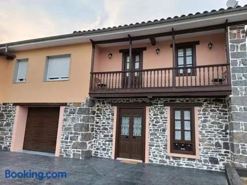 Casa rural en Sariego - Image 1