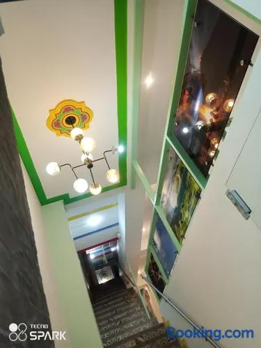 Hotel Café Color - Image 1