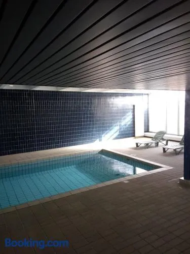 Appartement 2 pieces 40 m2, dans hyper centre, avec piscine au rez de chaussee - Image 1