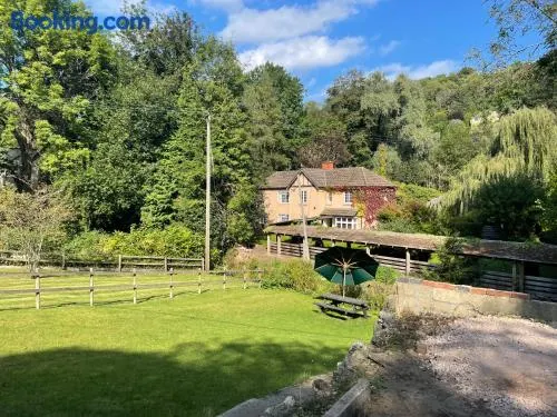 Garden House - Image 1