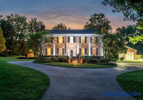 Bourbon Trail Estate! Golf Sim, Speakeasy, 14 - Image 1