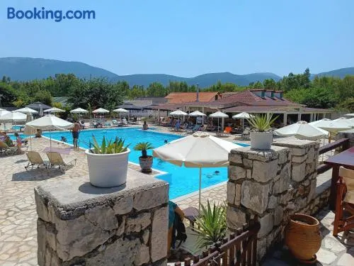 Camping Karavomilos - Image 1