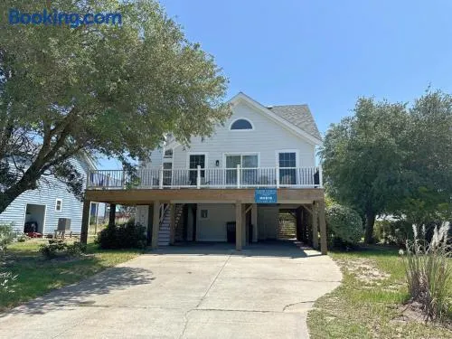 NH515 Club Paradise - Image 1