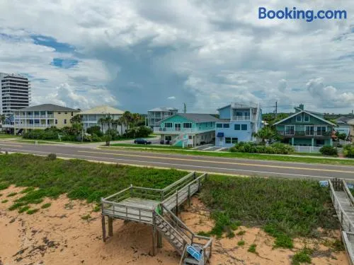 Sandy Toes Unit C - Image 1