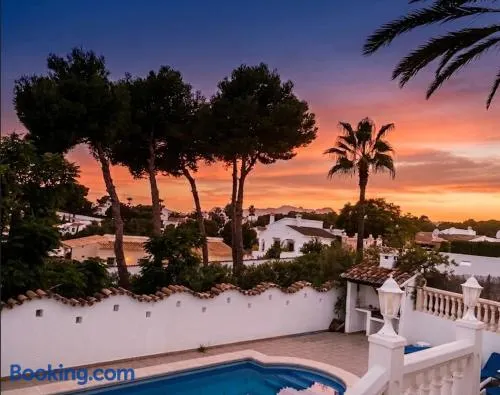 Vista Portet, sleeps 10, Private Pool, Sea Views, Squash, 1 km from El Portet beach - Image 1