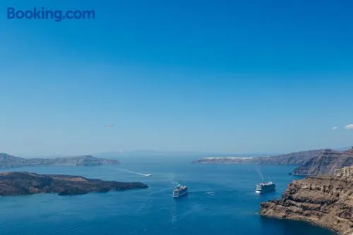 Santorini Gem - Image 1